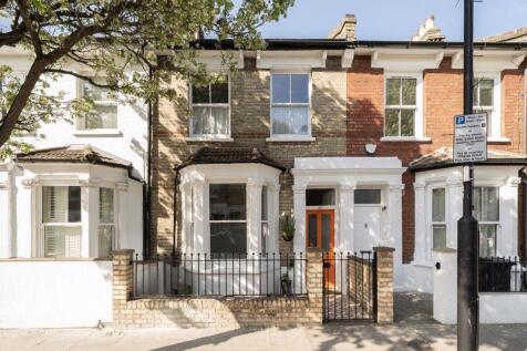 4 bedroom terraced house for sale