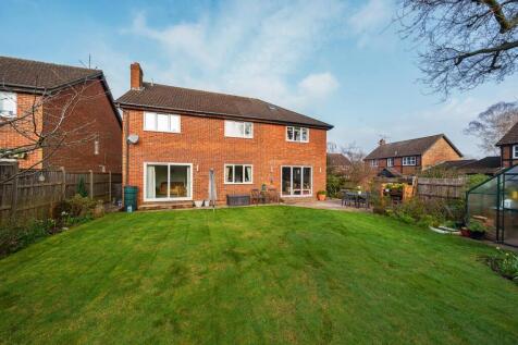 Strawberry Fields, Bisley, Woking GU24 6 bed house for sale