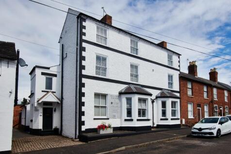6 bedroom serviced apartment for sale