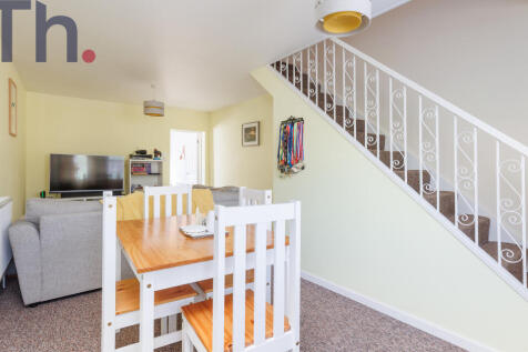 2 bedroom cottage for sale
