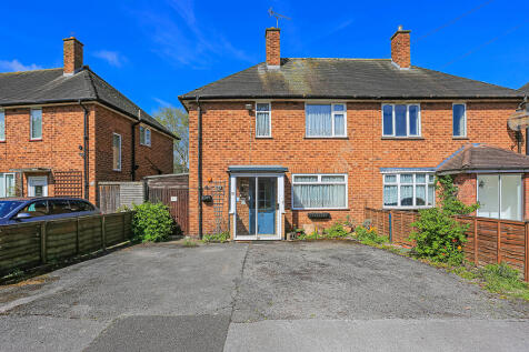 3 bedroom semi-detached house for sale