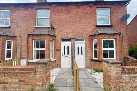 High Street South, Stewkley... 2 bed terraced house for sale