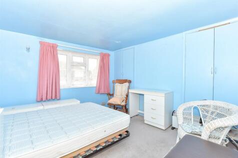2 bedroom cottage for sale
