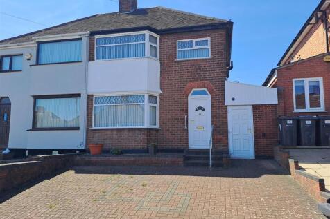 Beechmore Road, Sheldon, Birmingham 3 bed semi