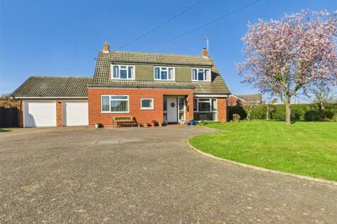 Heath Road, Bradfield, Manningtree... 4 bed detached house for sale