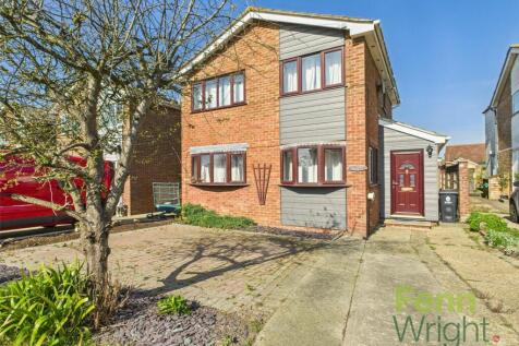 Hamford Drive, Great Oakley, Harwich... 3 bed detached house for sale