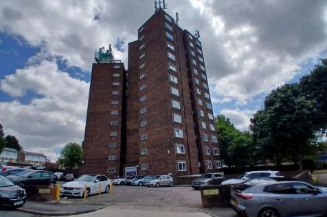 91 Carrick Point, Falmouth Road... 2 bed flat for sale