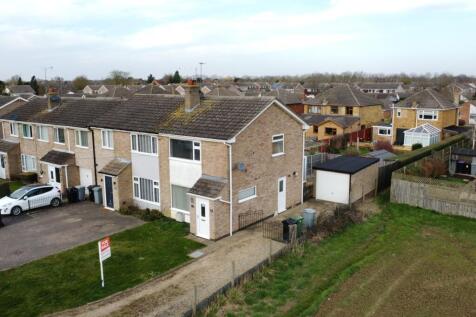 2 bedroom semi-detached house for sale