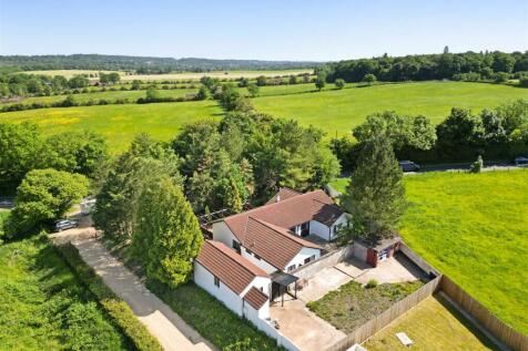 5 bedroom detached bungalow for sale