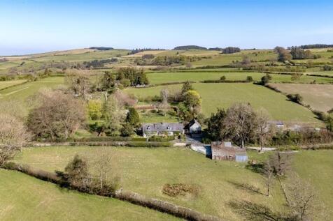 3 bedroom country house for sale