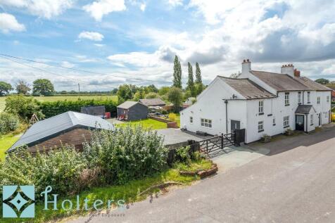 Old Woods, Bomere Heath, Shrewsbury 5 bed semi