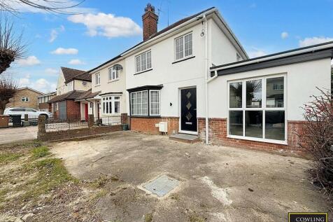 3 bedroom semi-detached house for sale