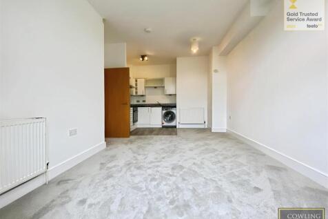High Street, Wickford 2 bed apartment for sale