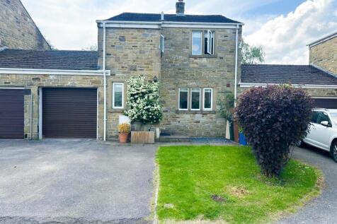 3 bedroom link detached house for sale