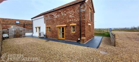 2 bedroom detached house for sale