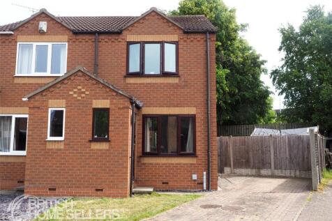2 bedroom semi-detached house for sale