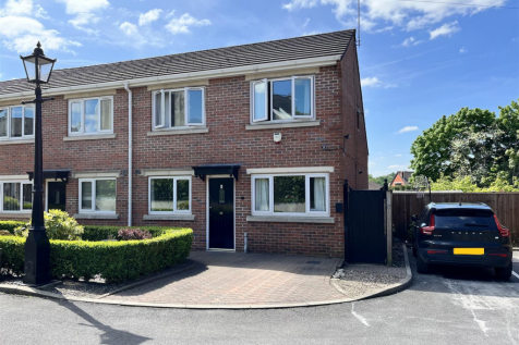 3 bedroom semi-detached house for sale