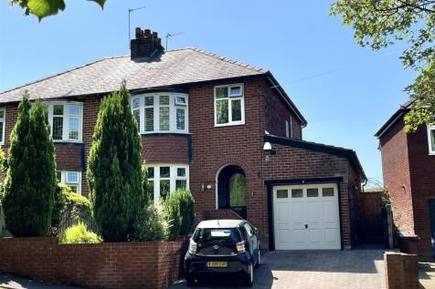 3 bedroom semi-detached house for sale