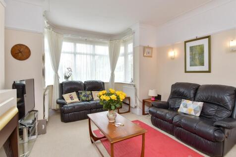 2 bedroom ground floor flat for sale