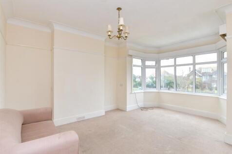4 bedroom maisonette for sale