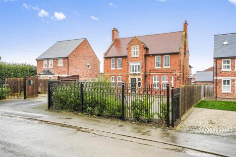 7 bedroom detached house for sale