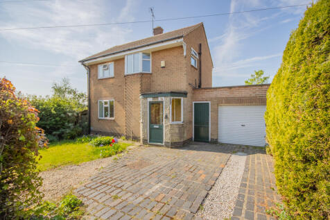 2 bedroom detached house for sale