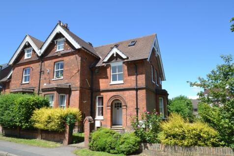 Station Road, Surrey RH1 5 bed property for sale