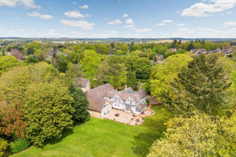 7 bedroom detached house for sale