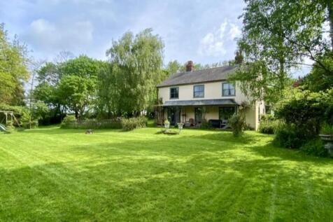 8 bedroom detached house for sale