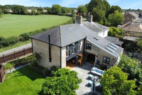 4 bedroom cottage for sale