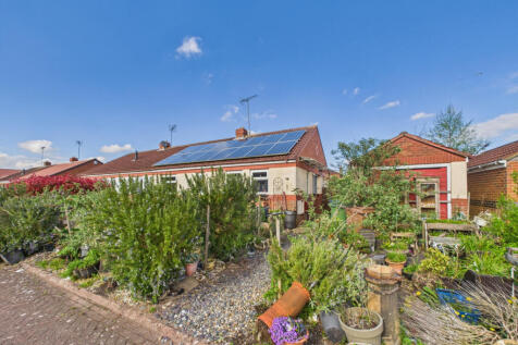 Manor Close, Driffield, YO25 5LT 2 bed semi