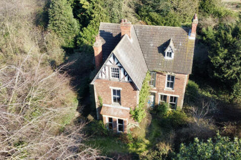 5 bedroom house for sale