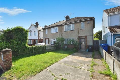 Mersea Road, Colchester, Essex, CO2 3 bed semi