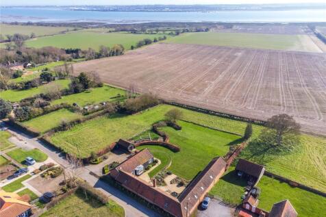 Erwarton, Ipswich, Suffolk, IP9 4 bed bungalow for sale