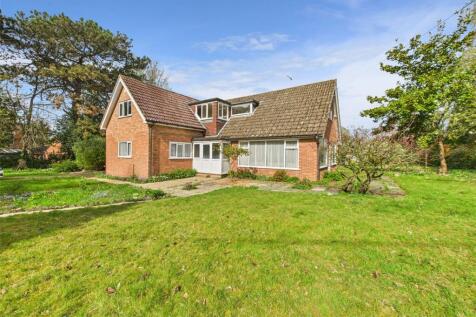Elton Park Hadleigh Road, Ipswich... 4 bed detached house for sale