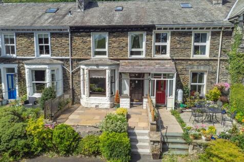18 Danes Road, Staveley 5 bed terraced house for sale
