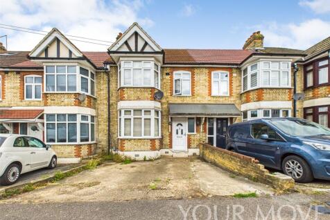 Dorset Avenue, Romford RM1 3 bed terraced house for sale