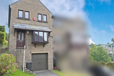 Bankfield Grange, Greetland 3 bed semi