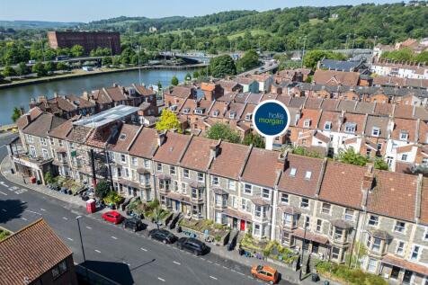 7 bedroom terraced house for sale