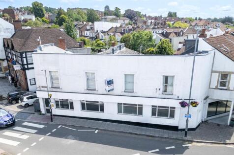 6 bedroom house for sale