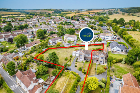 12 bedroom semi-detached house for sale