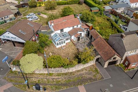 2 bedroom detached house for sale