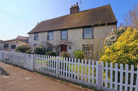 North Shoebury Road, Southend on sea... 4 bed link detached house for sale