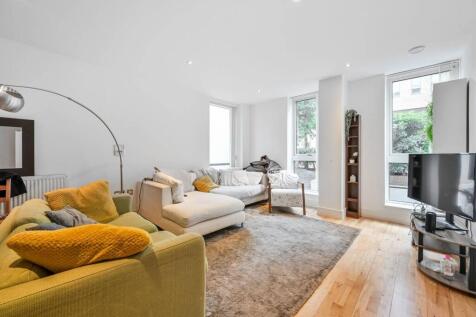 DOWELLS STREET, Greenwich, London, SE10 3 bed maisonette for sale