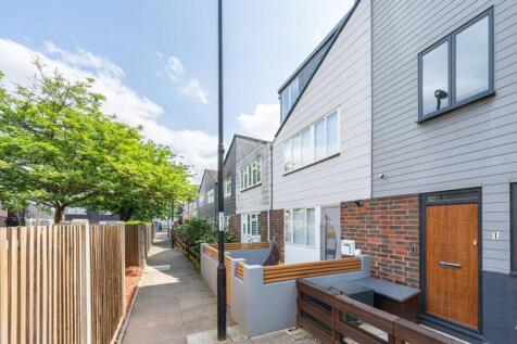 Napier Close, Deptford, London, SE8 4 bed terraced house for sale