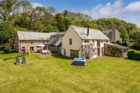 Chudleigh, Newton Abbot, TQ13 6 bed barn conversion for sale