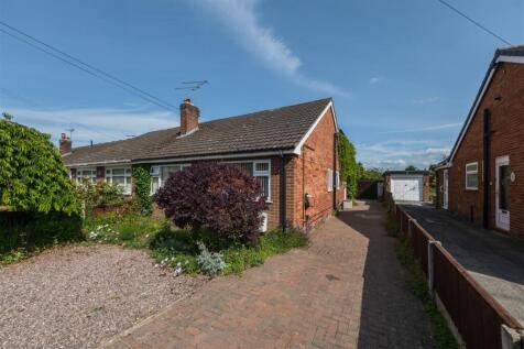 3 bedroom semi-detached bungalow for sale