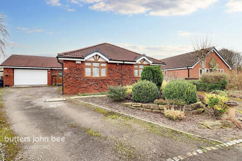 Peregrine Close, Winsford 3 bed detached bungalow for sale