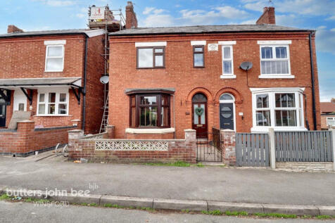 3 bedroom semi-detached house for sale