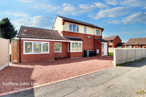 Grange Lane, Winsford 3 bed detached house for sale